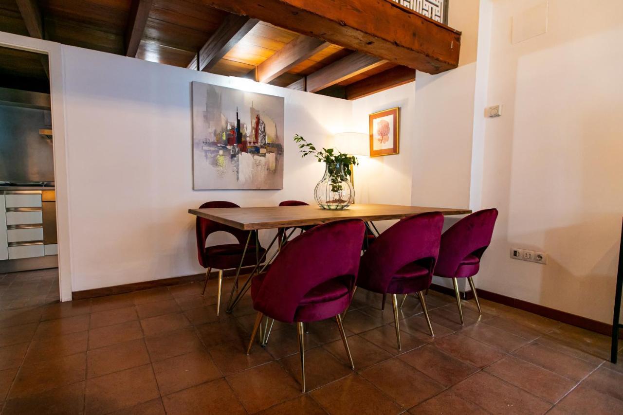 Apartamento 3 Dormitorios En Calle San Vicente. Sevilla Eksteriør bilde