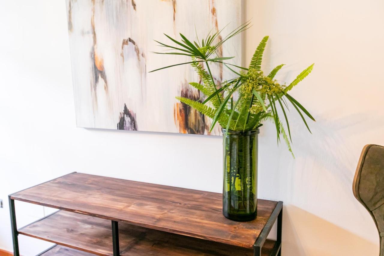 Apartamento 3 Dormitorios En Calle San Vicente. Sevilla Eksteriør bilde