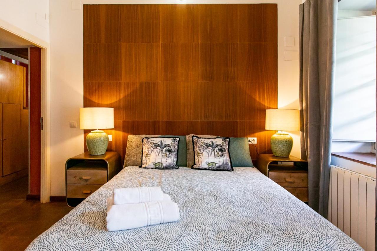 Apartamento 3 Dormitorios En Calle San Vicente. Sevilla Eksteriør bilde