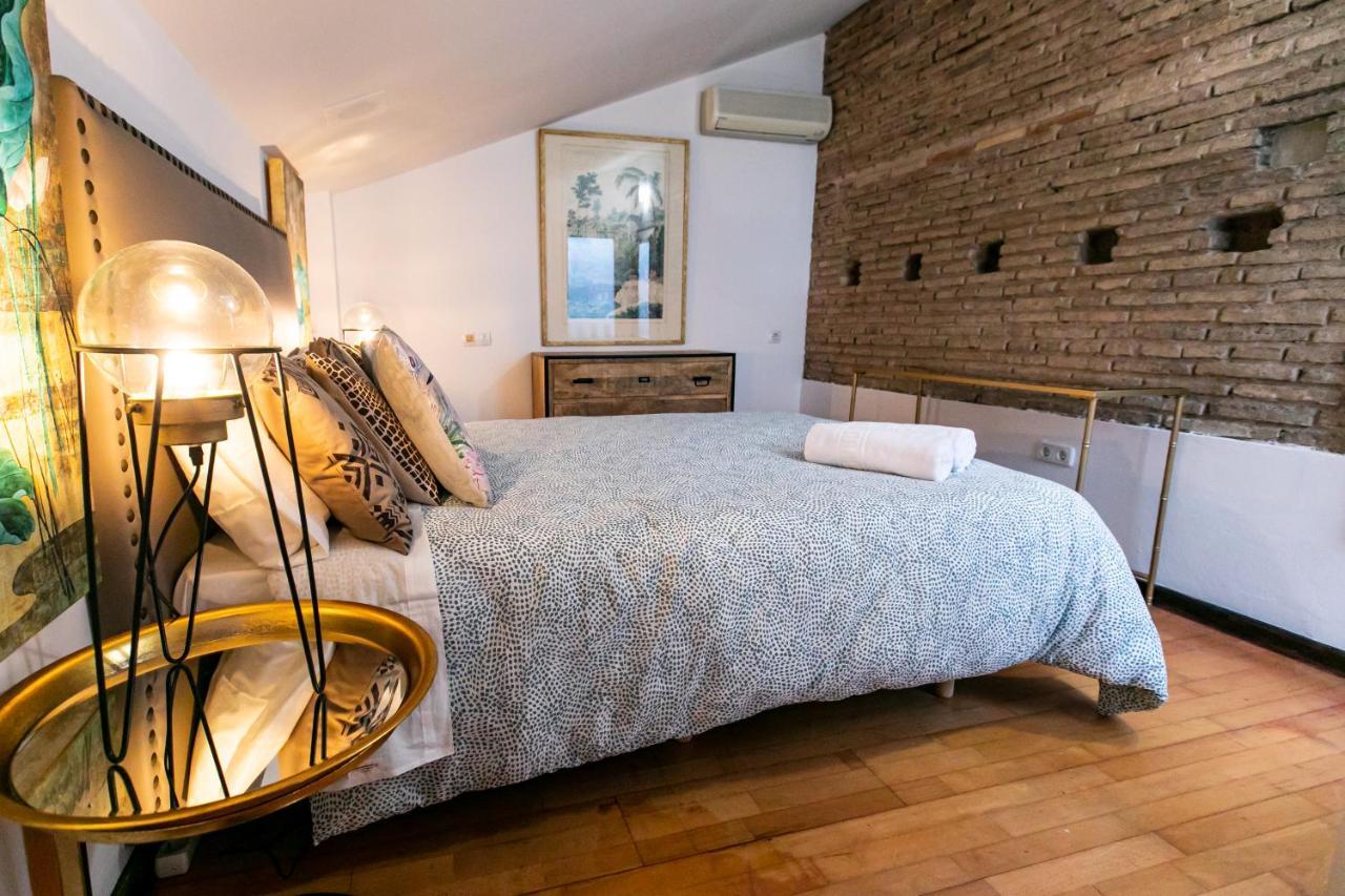Apartamento 3 Dormitorios En Calle San Vicente. Sevilla Eksteriør bilde
