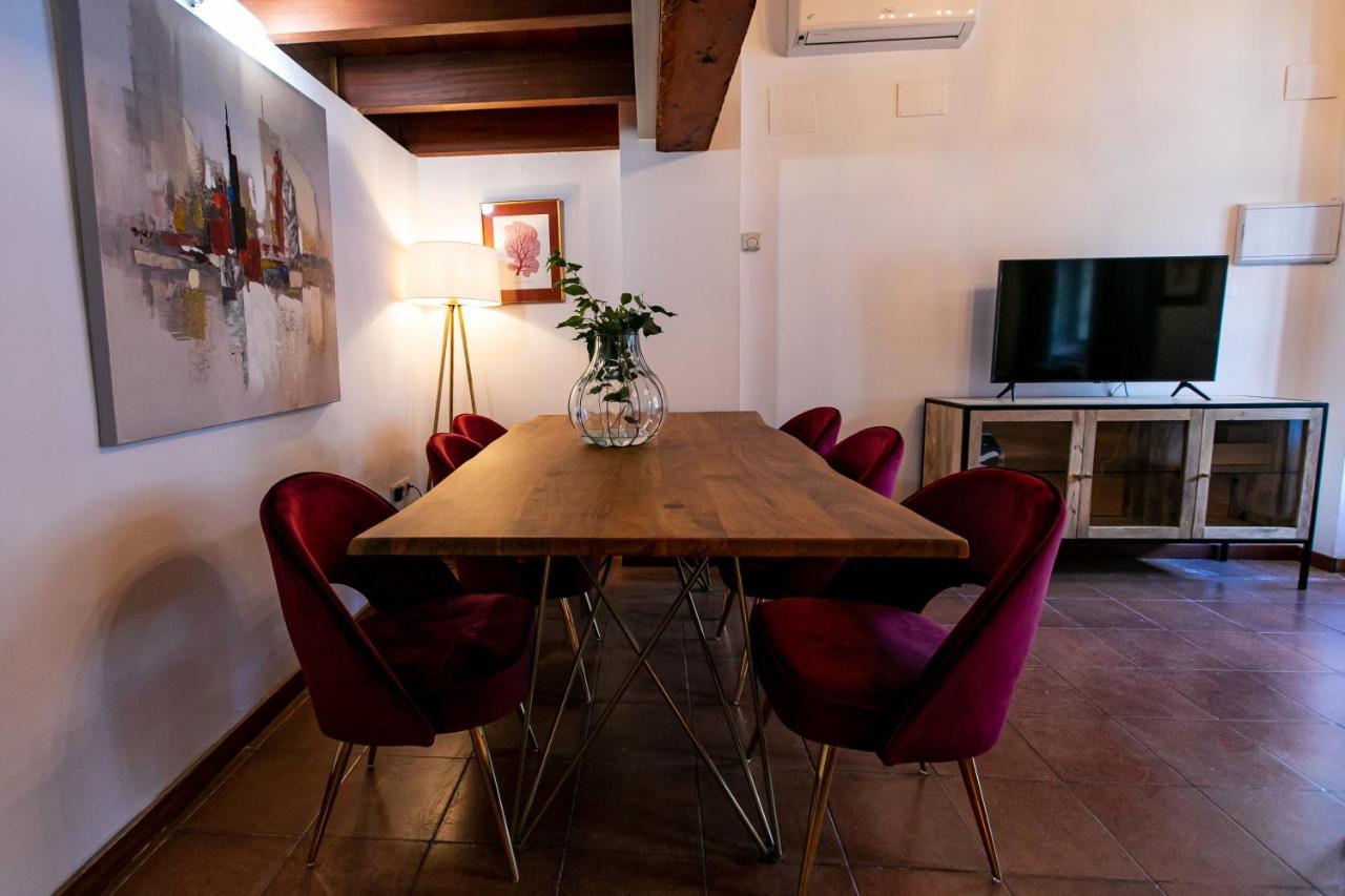 Apartamento 3 Dormitorios En Calle San Vicente. Sevilla Eksteriør bilde
